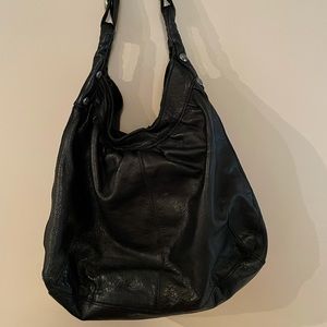 Black leather Lucky Brand shoulder bag.